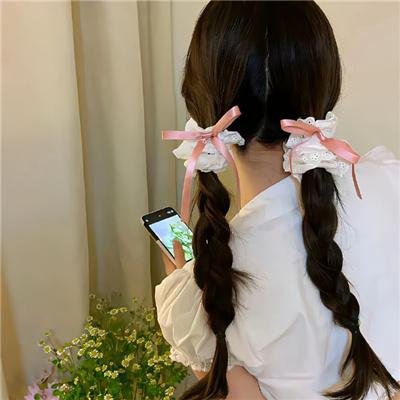 少女们向荒野进发